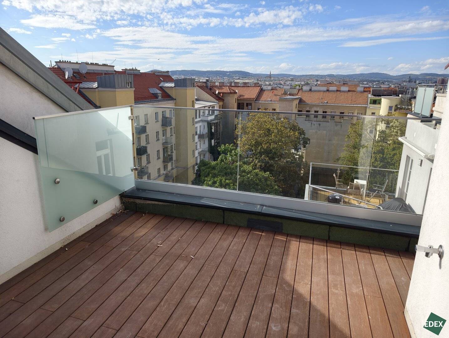 Unique attic apartment with 2 terraces and dreamlike view over Vienna