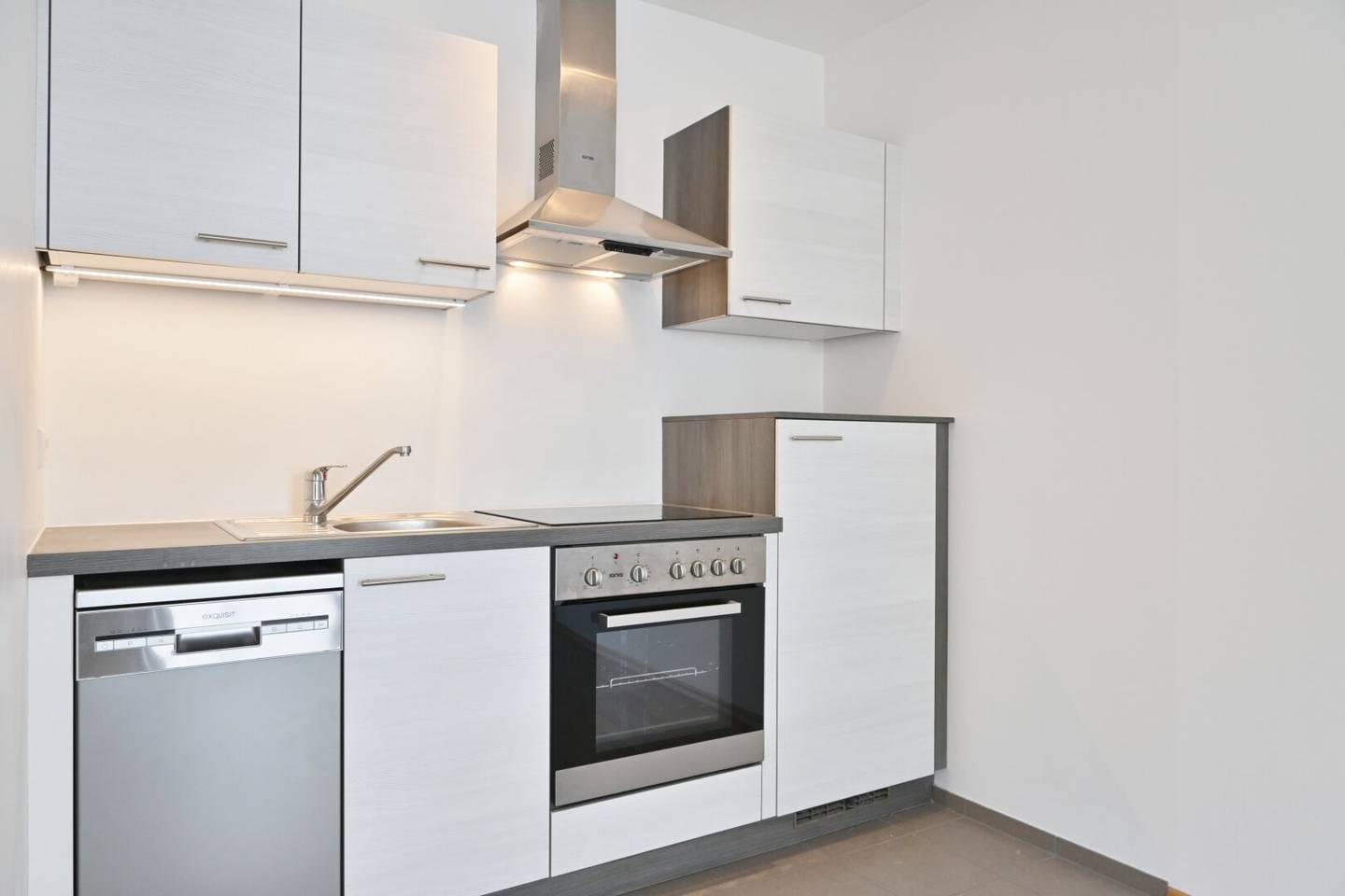 Living in the heart of Hernals - legal new building - well connected, versatile
