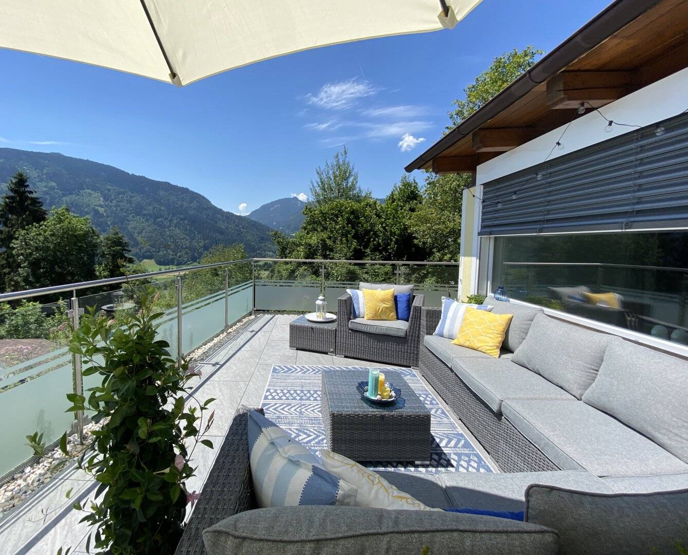 Hochwertige, lichtdurchflutete Wohnung in Treffen am Ossiacher See zu mieten!