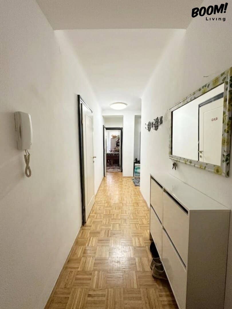 Spacious 4-room apartment in top location and close to the subway