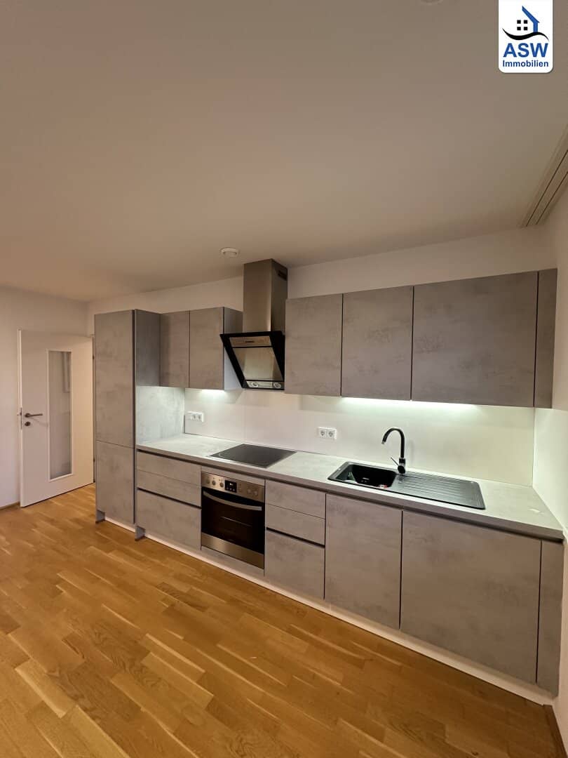 Modern 2-room apartment with loggia near Parkbad