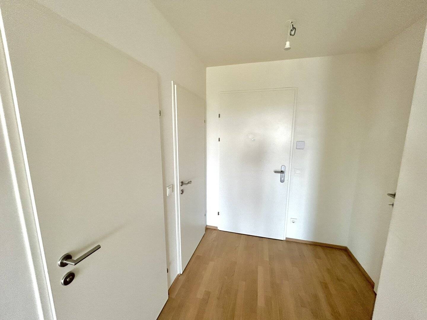Modern 2-room apartment with loggia, underfloor heating &amp; fitted kitchen in 1200 Vienna for rent