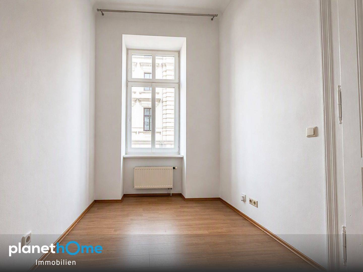 Wohnung with Altbau charm near Kutschkermarkt