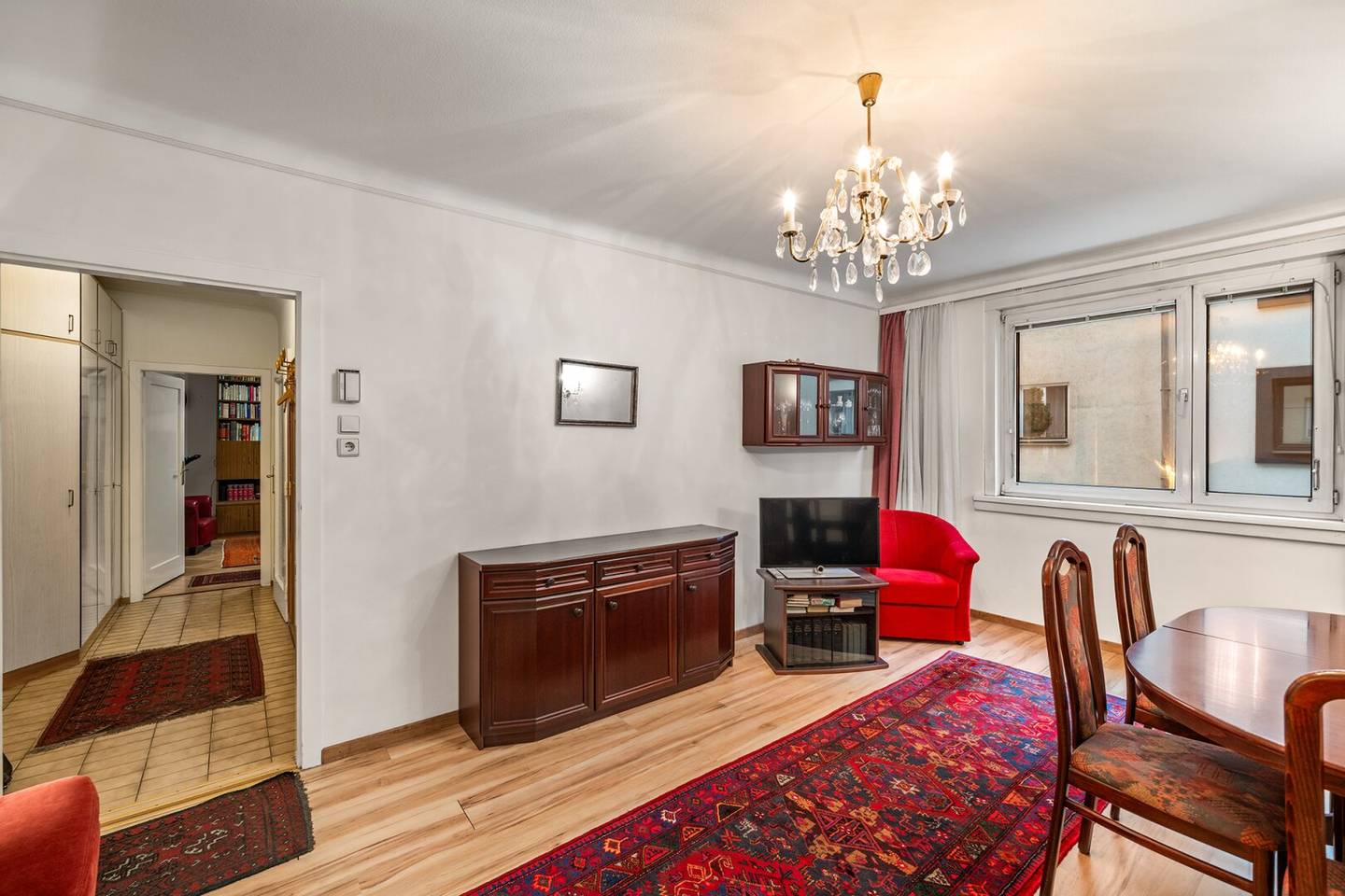 Classic layout. New living experience. – Characterful 3-room apartment in Ottakring