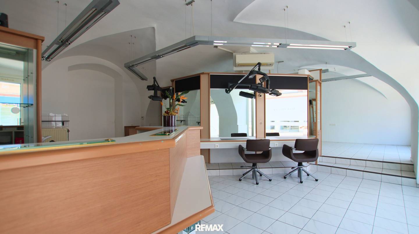 Commercial Premises for Rent in the Centre of Bad Vöslau – approx. 70 m² – Available Immediately