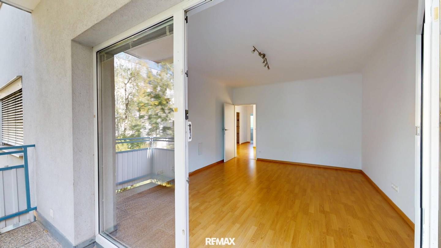 Balcony apartment near Türkenschanzpark and Hugo-Wolf-Park