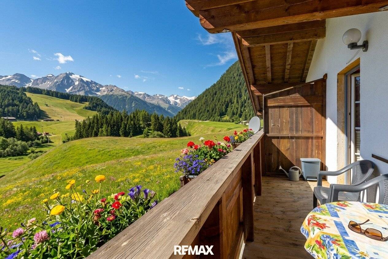 Apartmenthaus mit 3 Wohneinheiten zur Verpachtung – Wohnen &amp; Arbeiten ideal kombiniert!