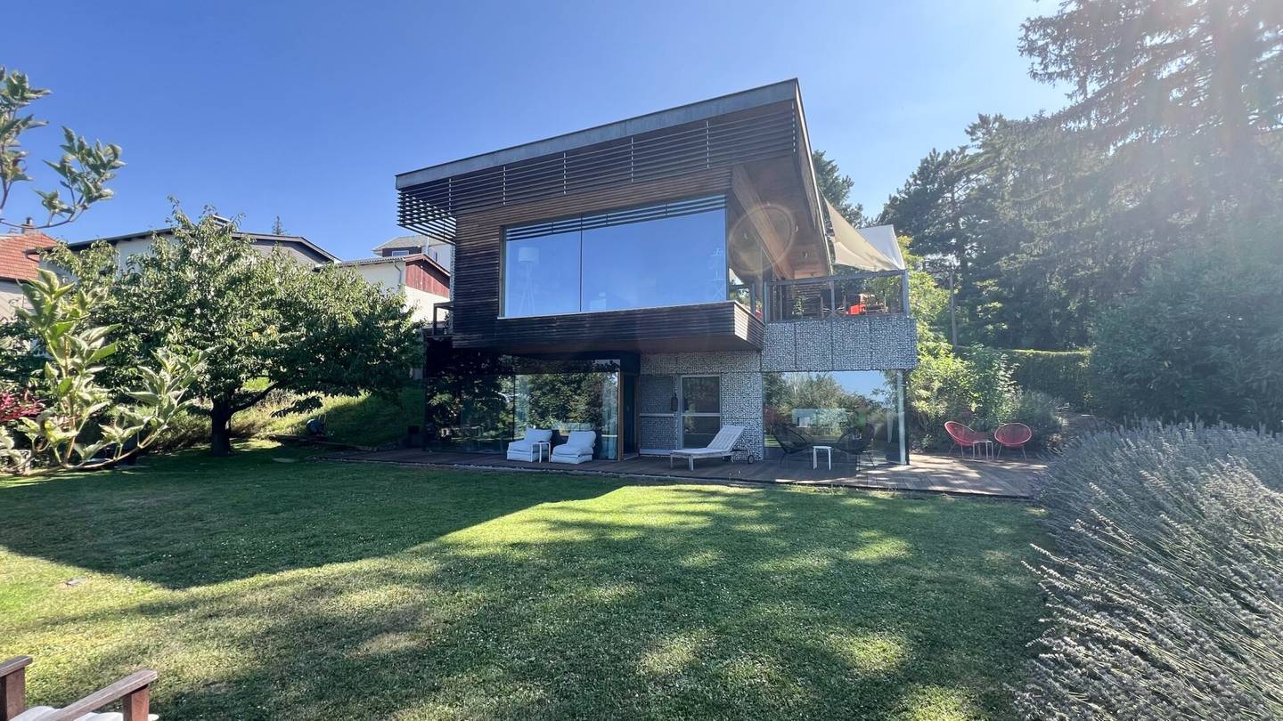 Architecture meets view with cosiness