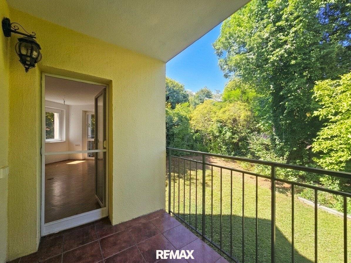 Condominium near Thermal Bath