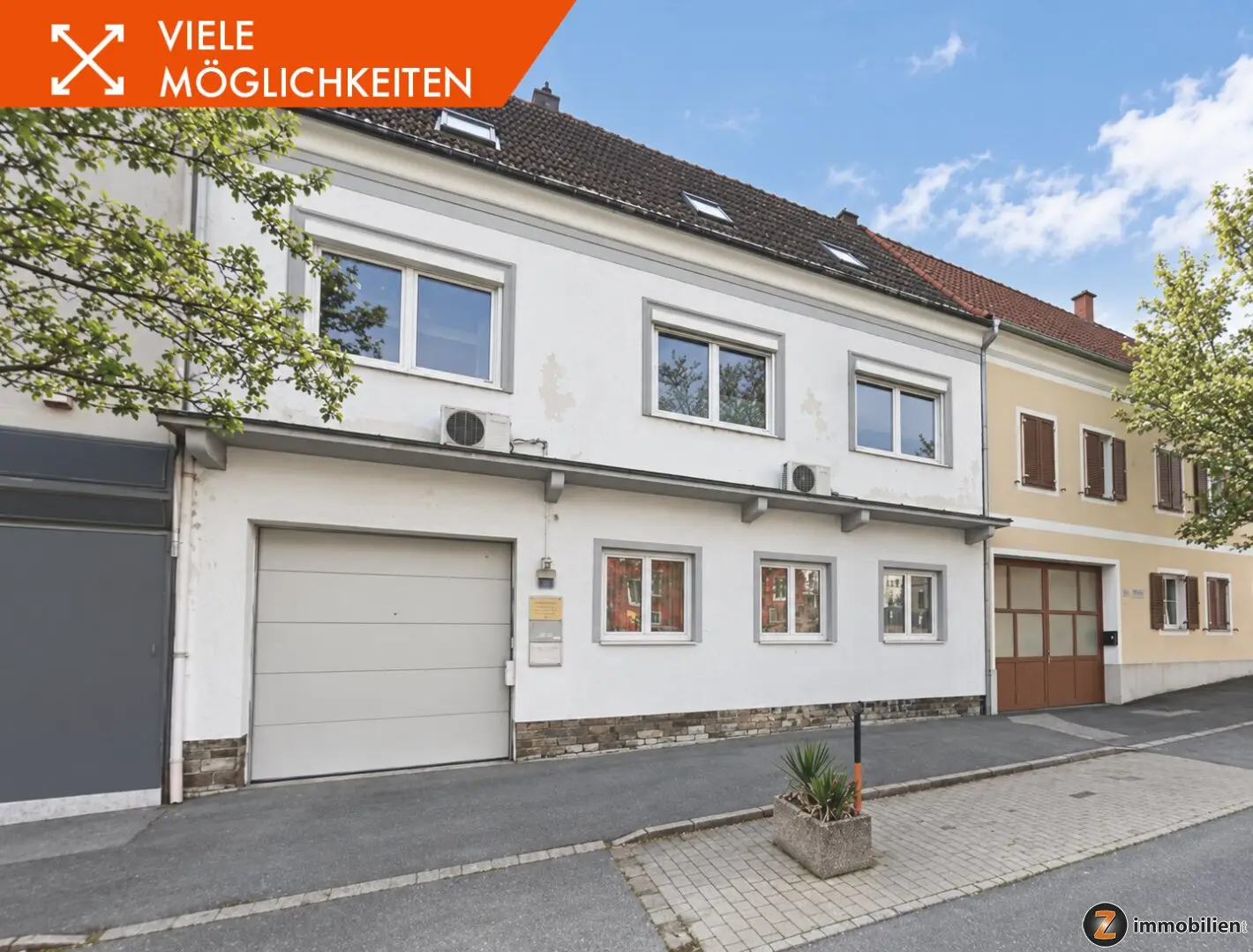 Living, Working &amp; Renting – versatile property with numerous possibilities!