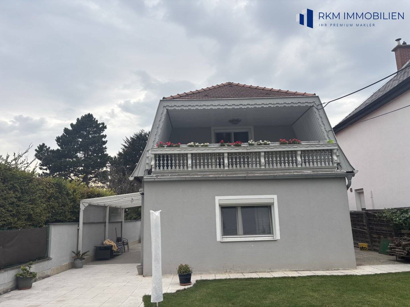 Modern single-family house 4 rooms, loggia, distant view, fully renovated in 1220 Vienna