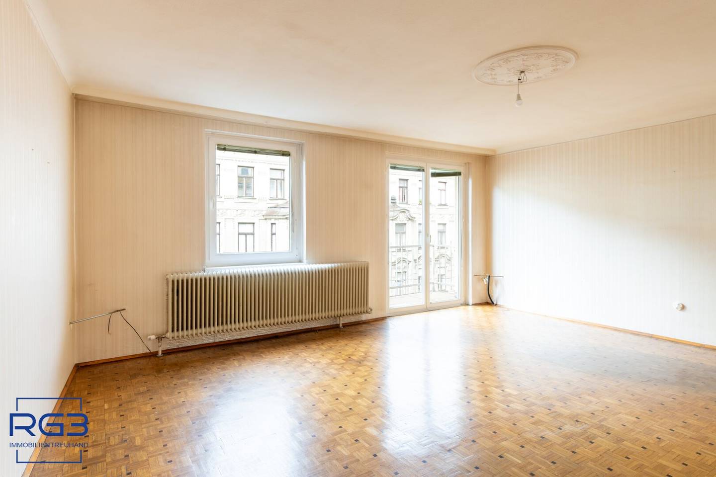Spacious 3-room apartment with balcony and elevator in 1120 Vienna