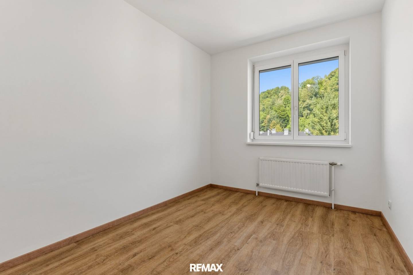 Großzügige 4-Zimmer-Wohnung mit Loggia und herrlicher Aussicht