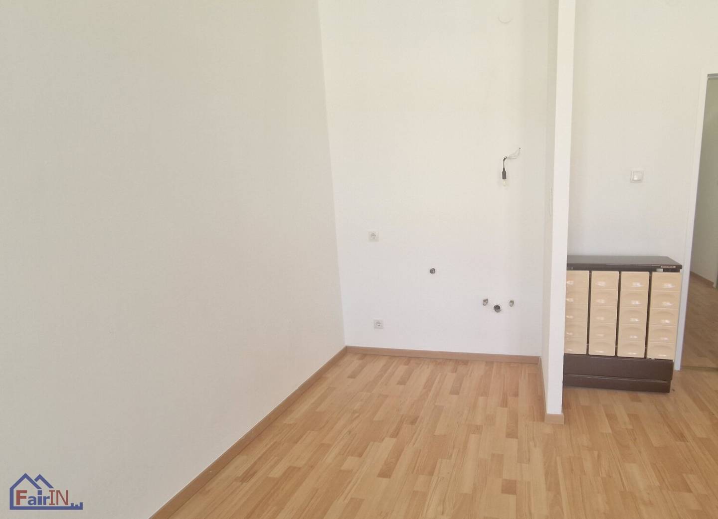 Prime Location 1120 Vienna: 1-room apartment, 27.7 m², partly renovated, near subway, only €125,000!
