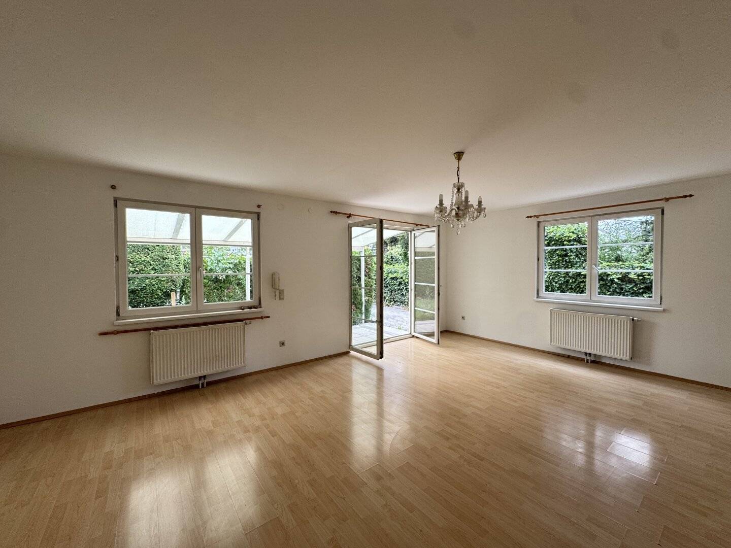 Großzügiges 4-Zimmer Haus mit Garten