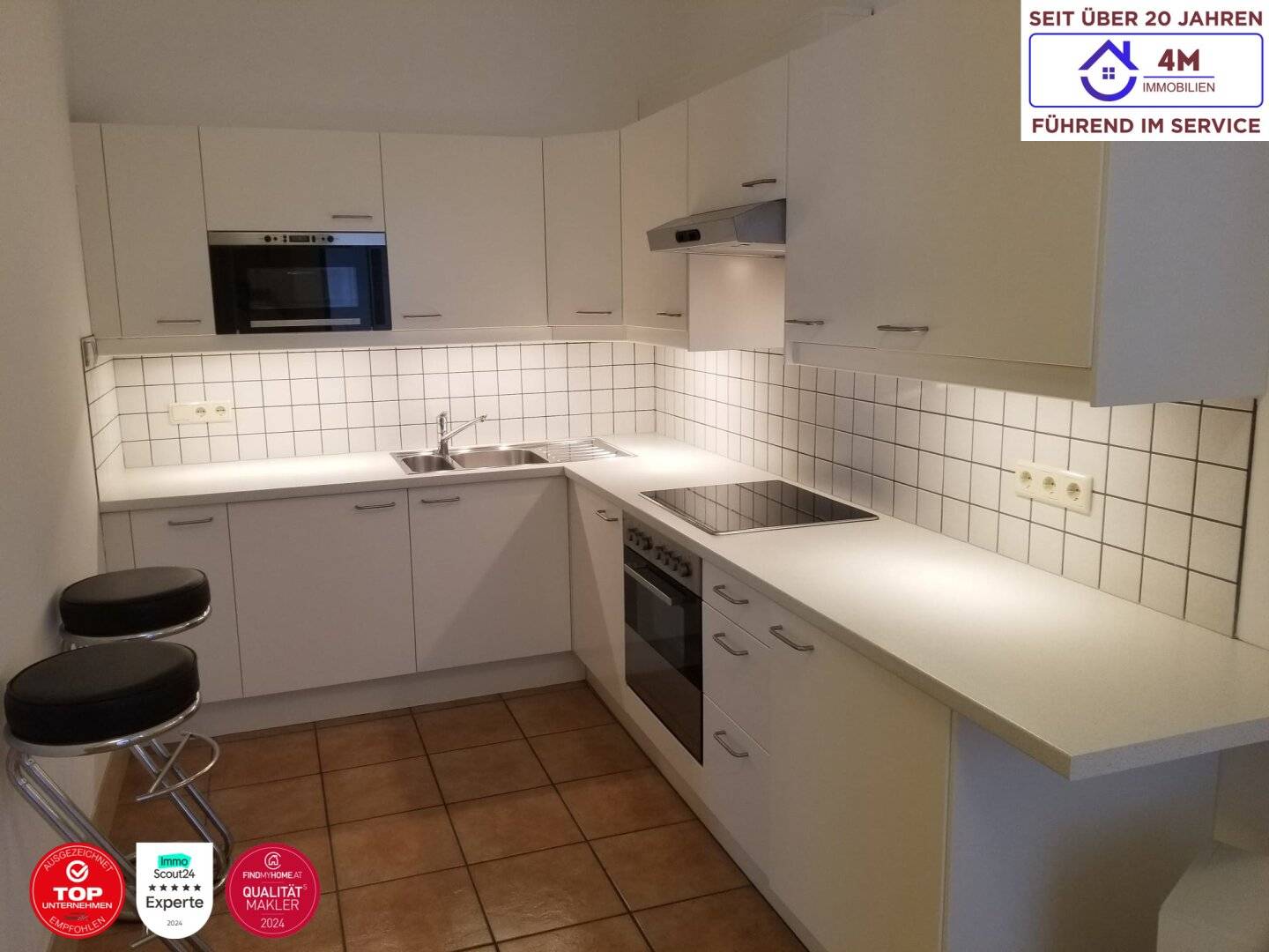 Praktische, helle und modern ausgestattete 2-Zimmer Wohnung inkl. Stellplatz und großer Dachterrasse - hervorragende Infrastruktur