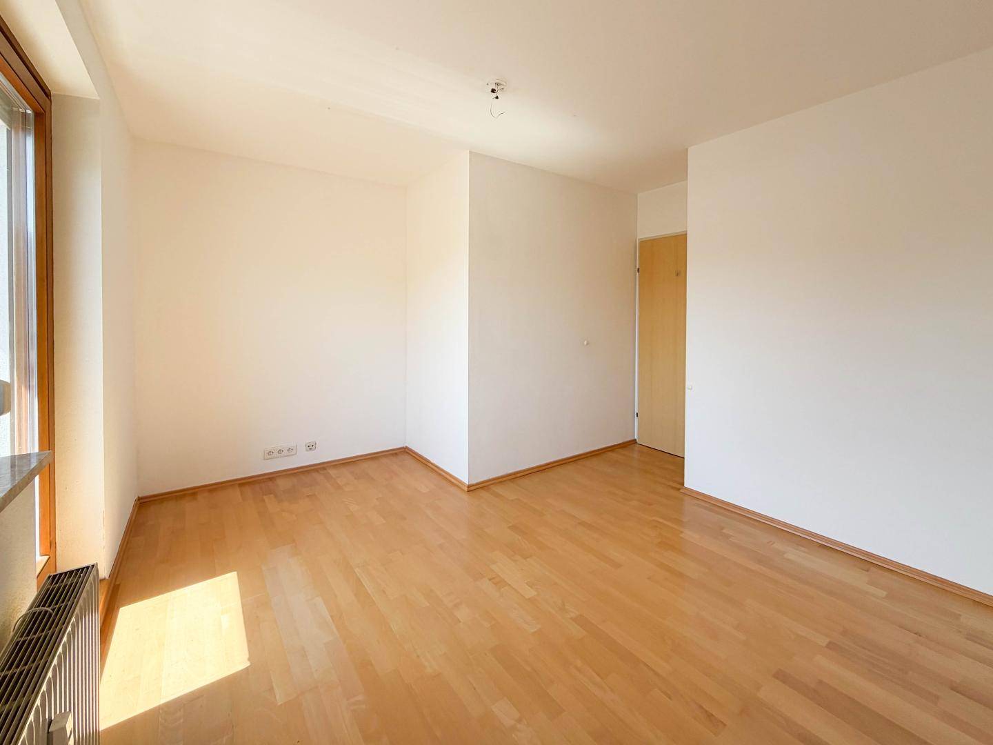 Sonnige Maisonettewohnung mit Terrasse und Tiefgarage