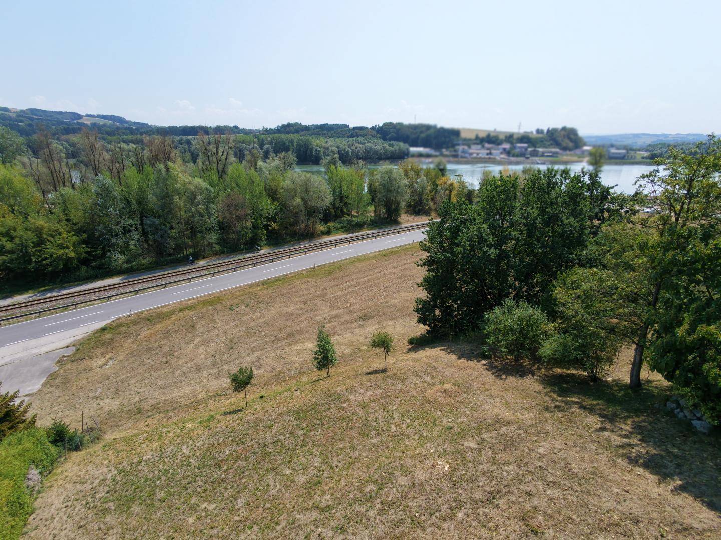 Südhanglage mit Donaublick Wohnung mit Zufahrt von Norden