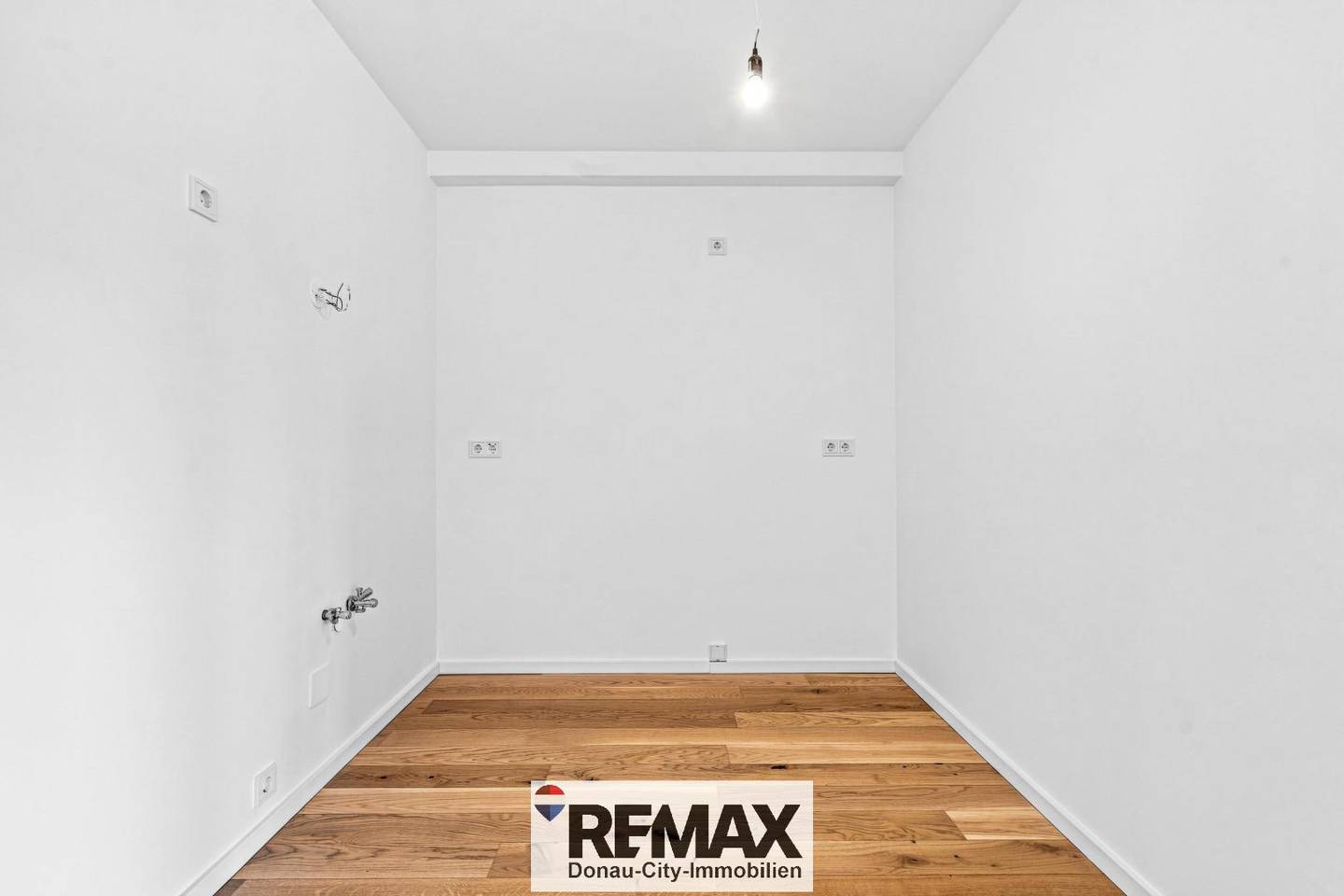 Neubauwohnung mit Balkon und Photovoltaik