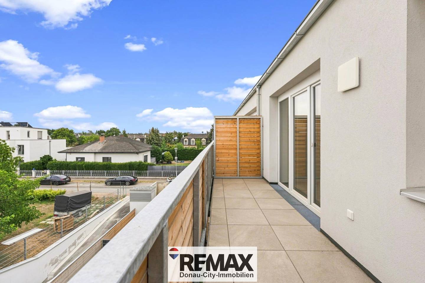 Erstbezug Dachgeschosswohnung mit Balkon und Photovoltaik