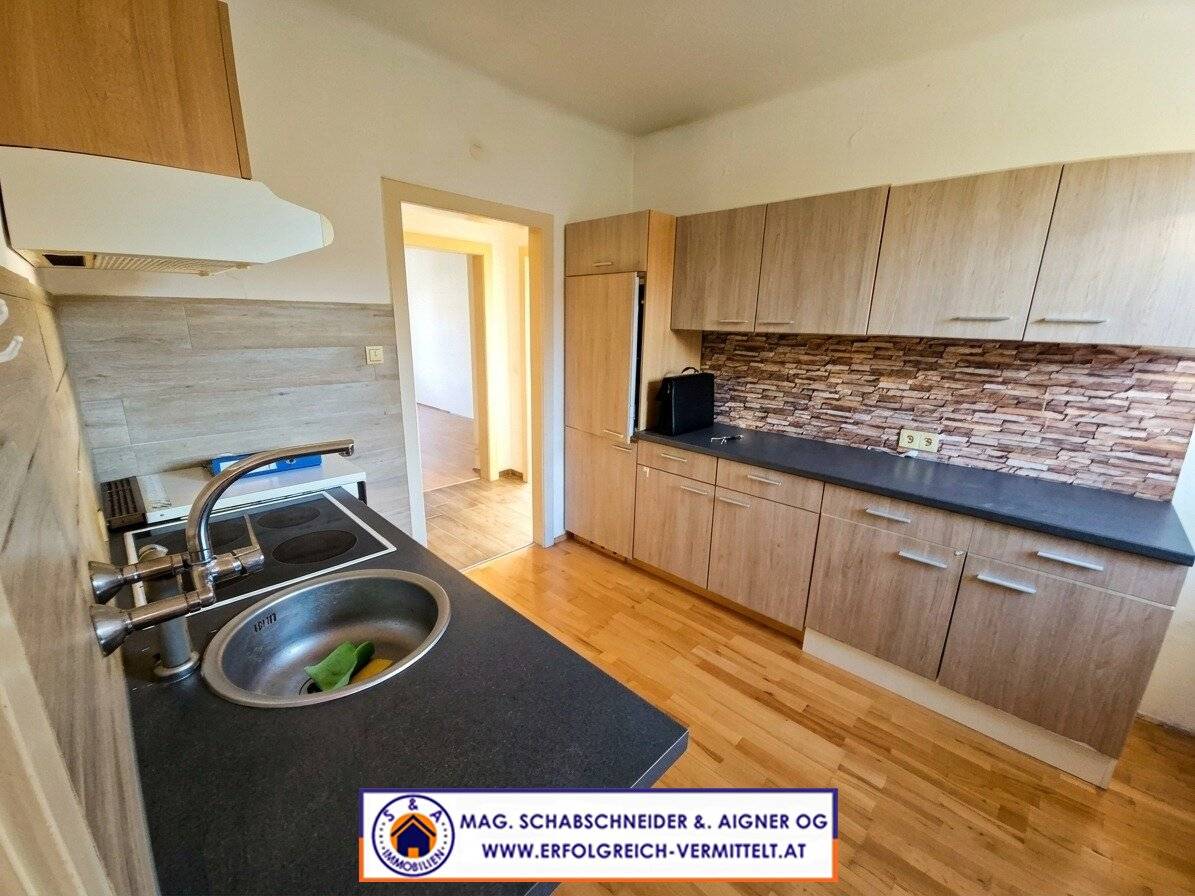 Charming 3-room apartment, fitted kitchen &amp; parking space in Pöchlarn, ground floor, 68 m²