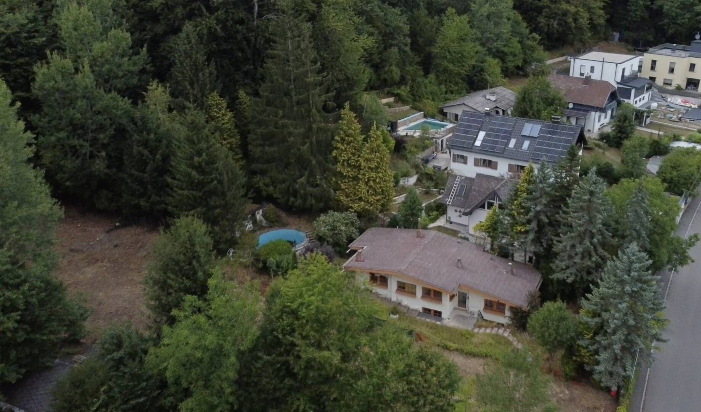 Plot with existing building in Mauerbach – Tranquility, Nature &amp; Proximity to Vienna