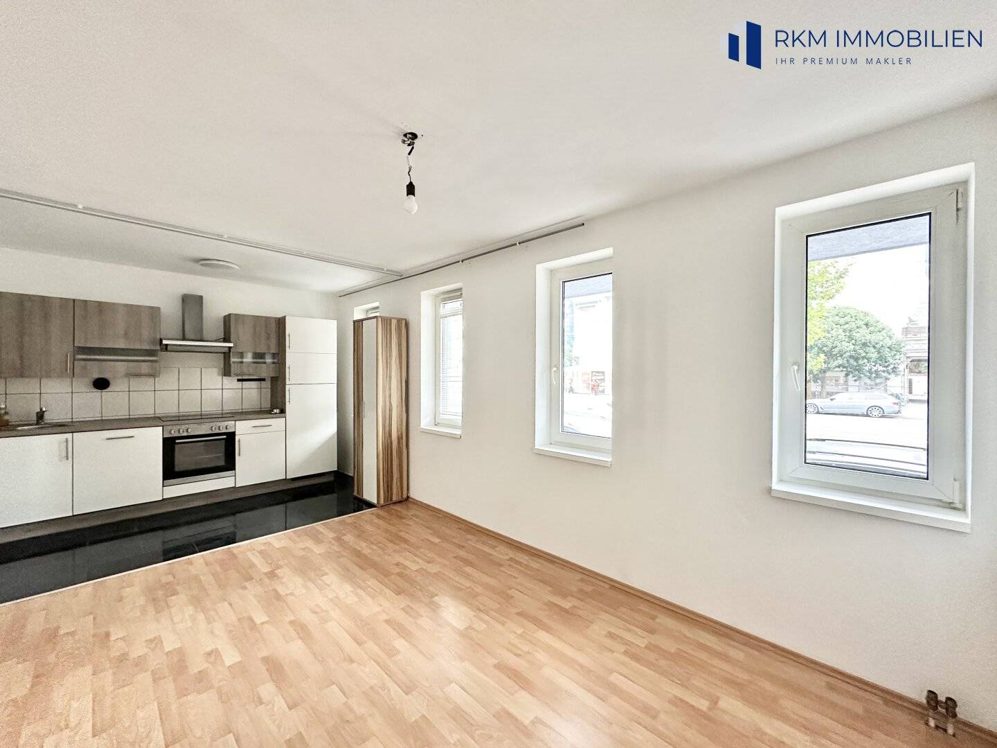 Barrier-free 1-room apartment with garage parking space – ideal for owner-occupiers and investors