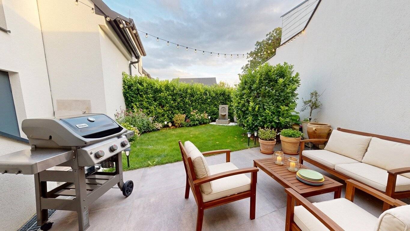 Modern house with private garden and garage