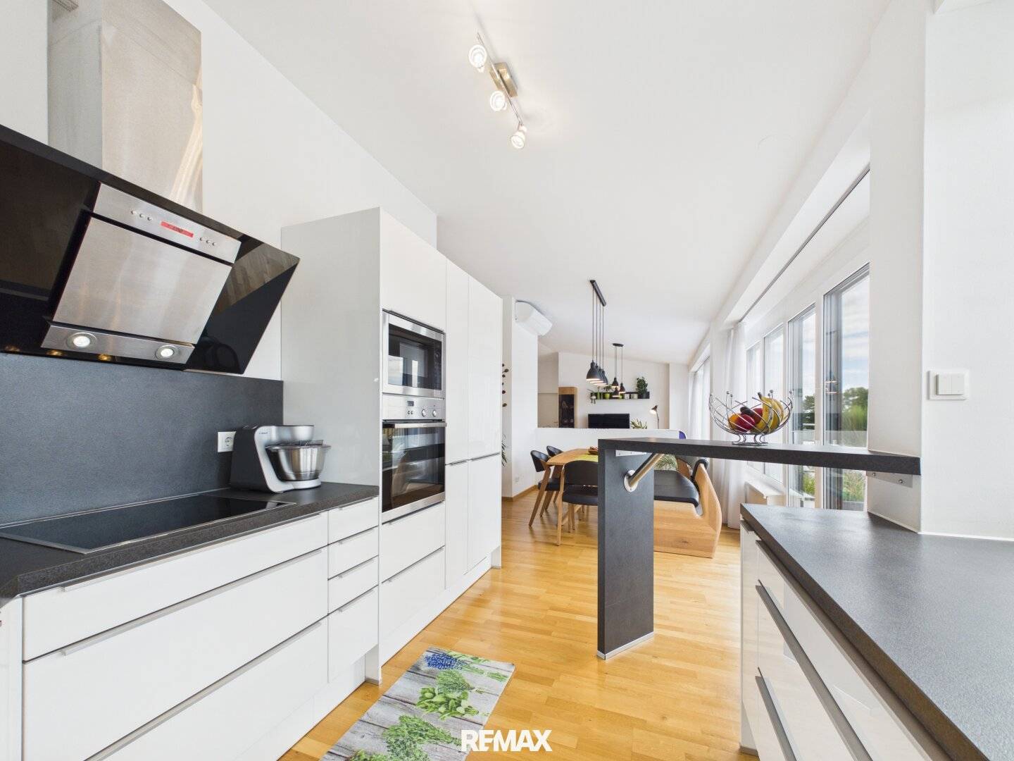 Beautiful 4-room top floor apartment in the center of Guntramsdorf