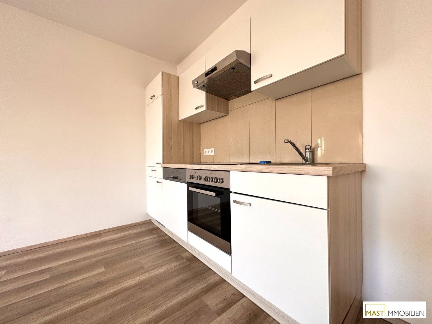 Optimal aufgeteilte 2 - Zimmer Wohnung inkl. Küche und Balkon direkt in Korneuburg