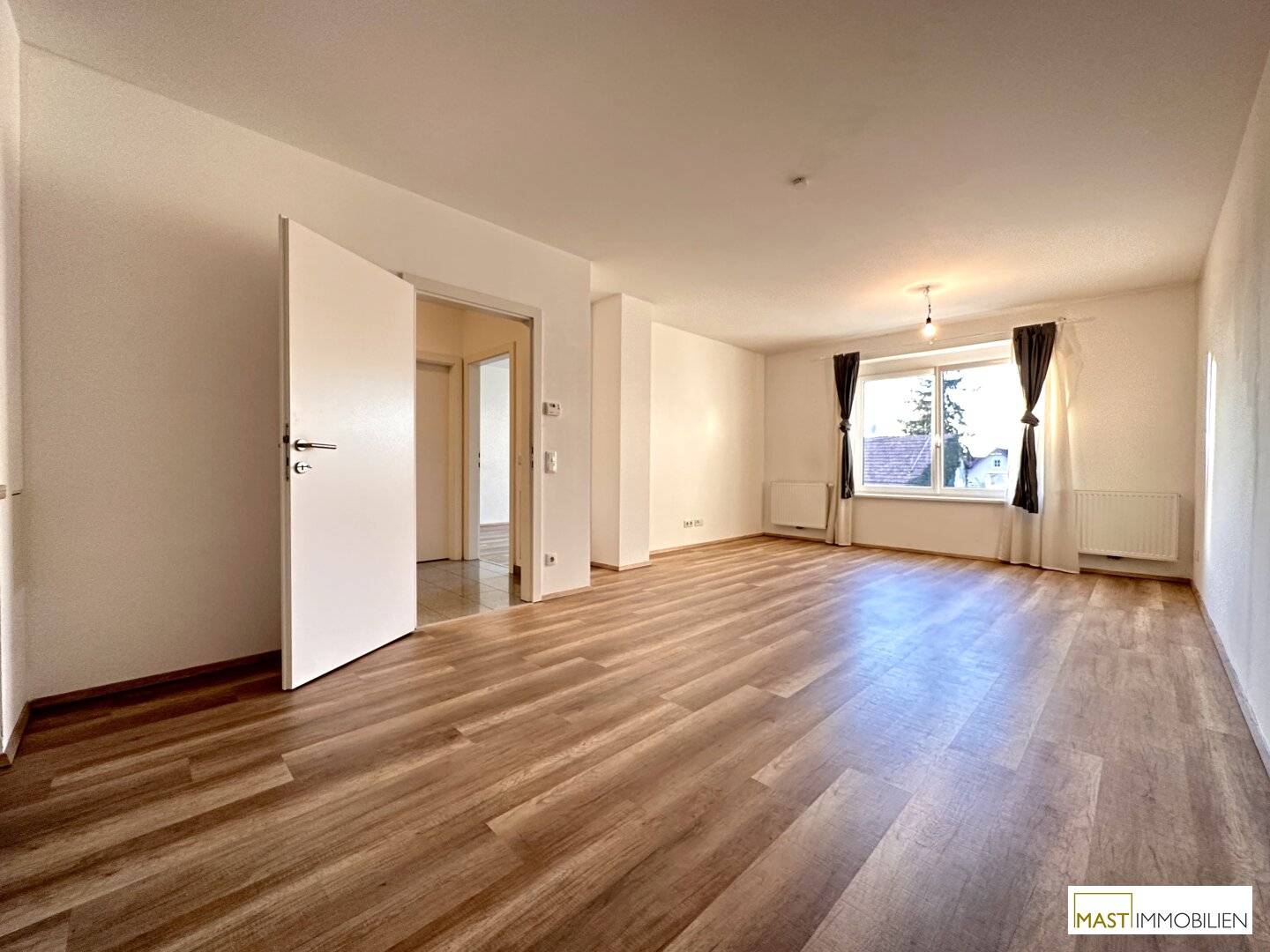 Optimal aufgeteilte 2 - Zimmer Wohnung inkl. Küche und Balkon direkt in Korneuburg