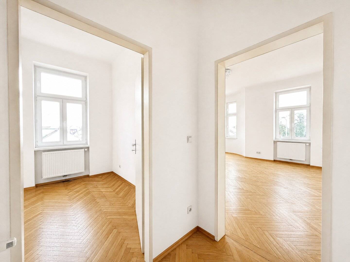 Helle Altbauwohnung mit Erker // 2,5 Zimmer