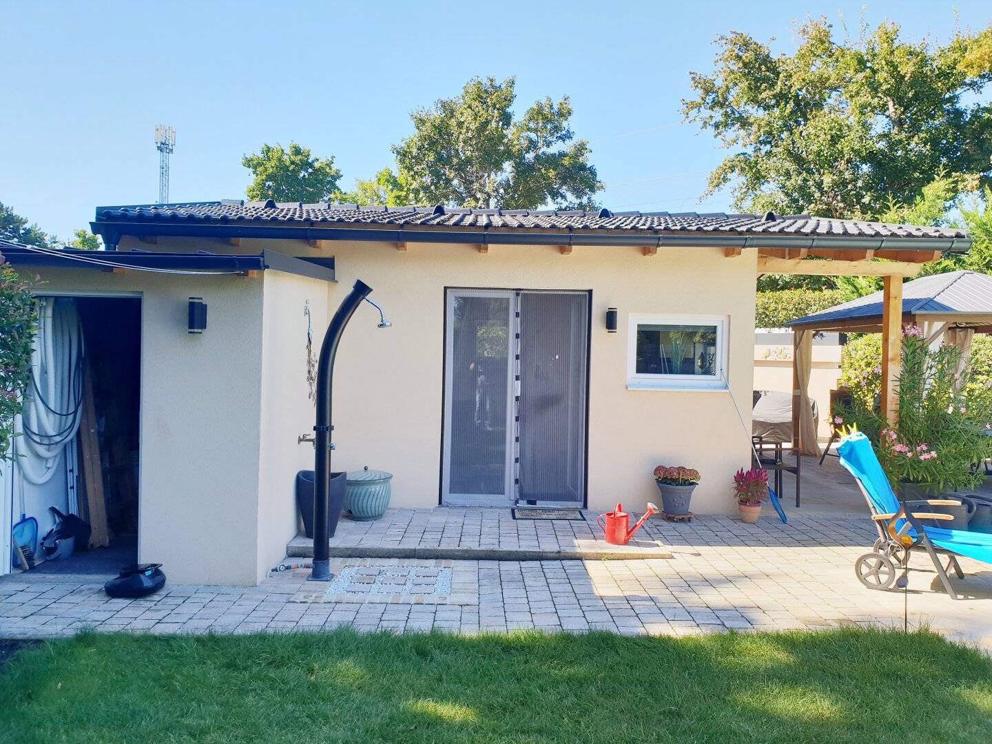 Oase!! - Bungalow mit Swimmingpool auf Pachtgrund!