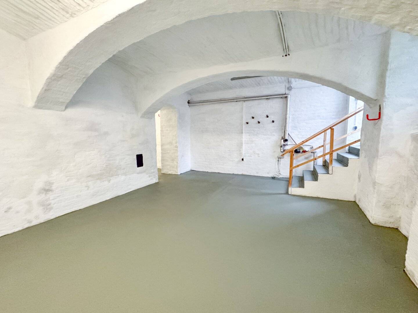 PROVISIONSFREI! Hannovermarkt, Wallensteinstraße Lager / Magazin mit 46,51 m2 Nutzfläche und Strassenzugang zu vermieten!