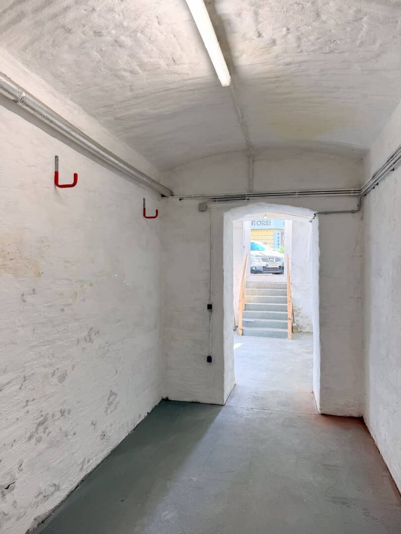 PROVISIONSFREI! Hannovermarkt, Wallensteinstraße Lager / Magazin mit 46,51 m2 Nutzfläche und Strassenzugang zu vermieten!