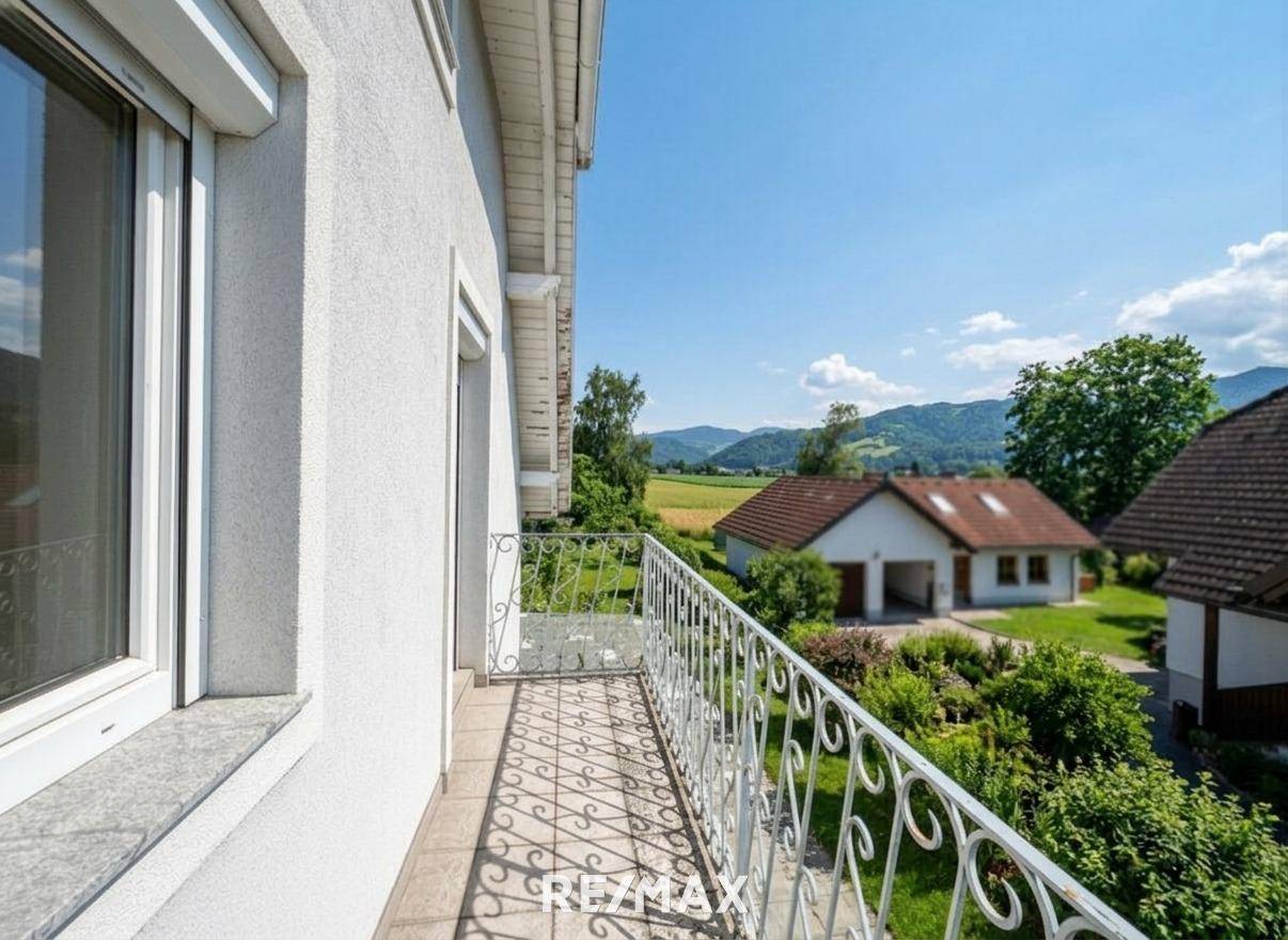 Renovation opportunity with large garden in quiet location Family apartment