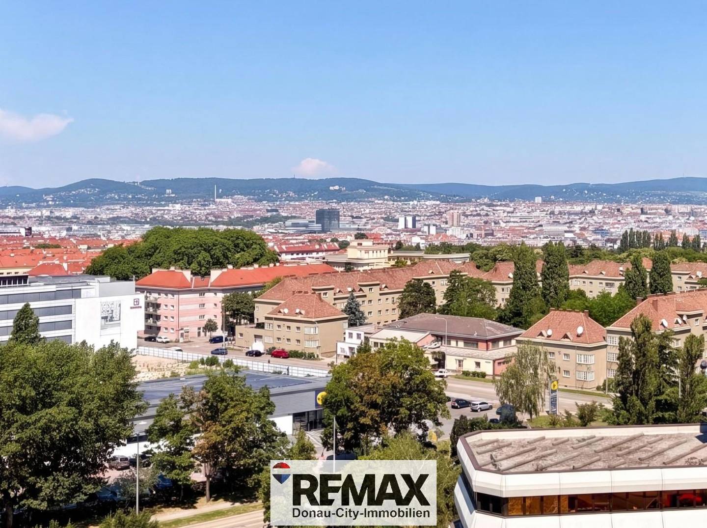 Wohnung mit Loggia und weitem Stadtblick