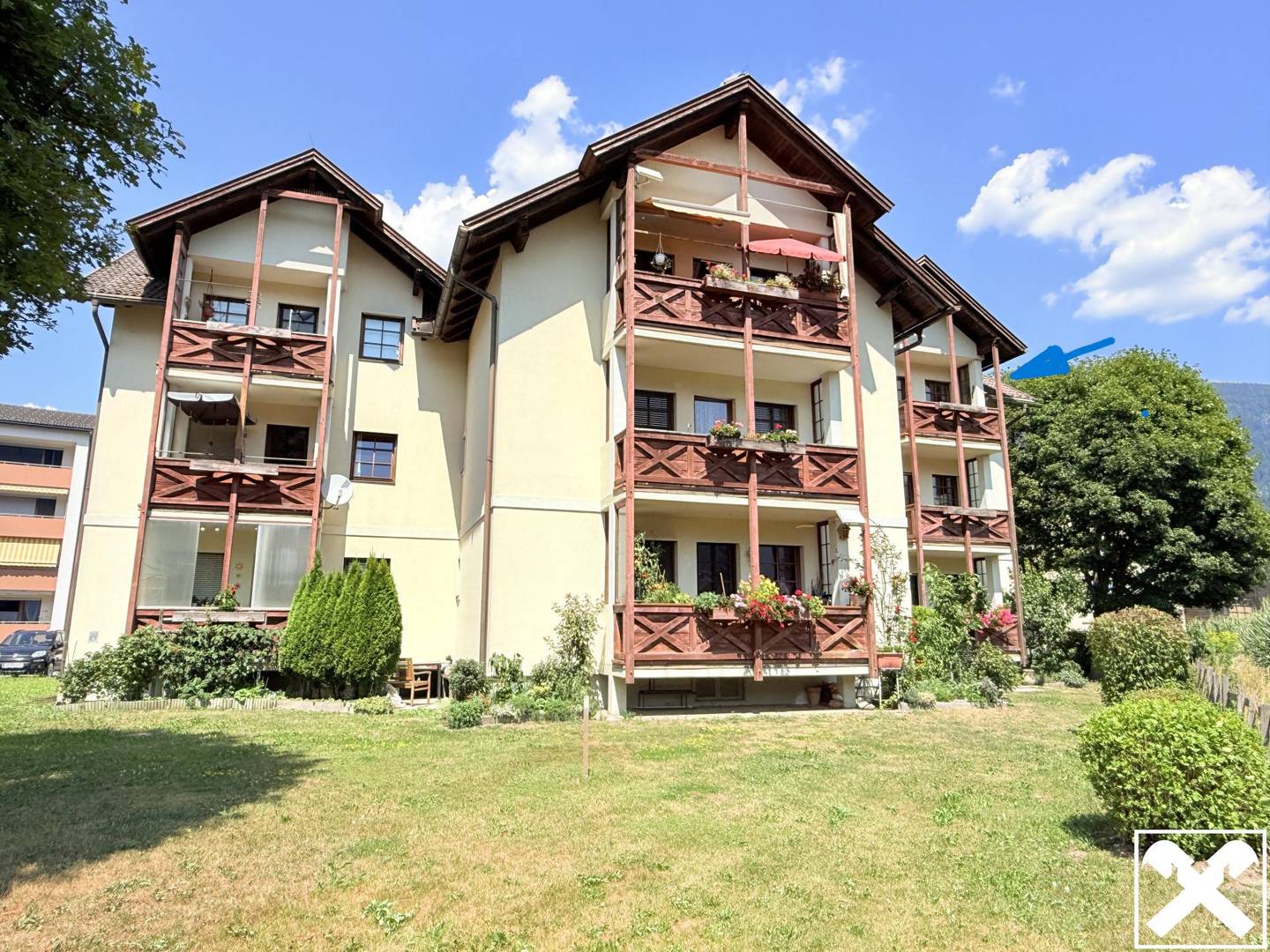 Helle Wohnung mit Bergblick und sonniger Loggia