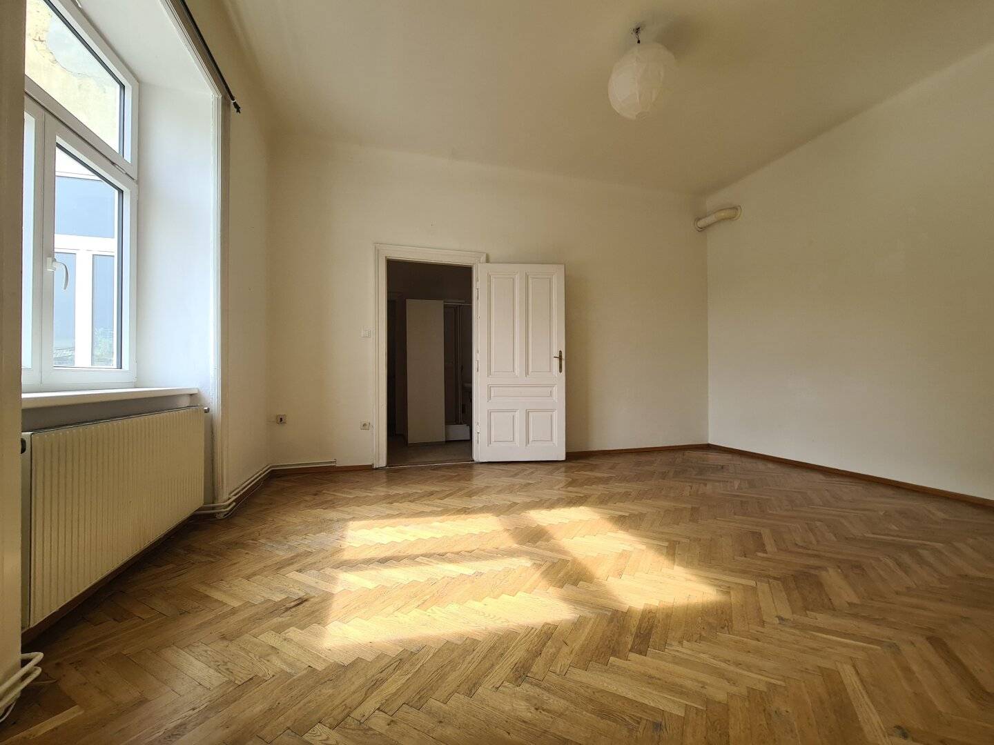 Sonniges Apartment mit bewilligtem Balkon