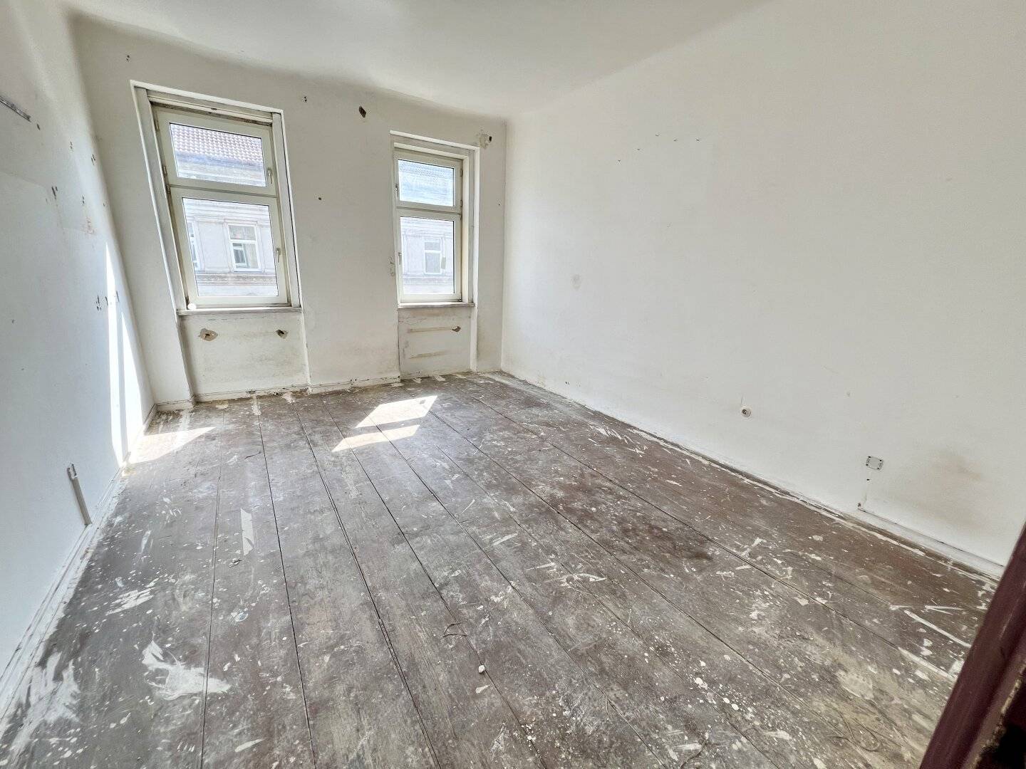 Sanierungsobjekt mit Balkonmöglichkeit in 1160 Wien, 1-Zimmer, 26 m², 100.000 € Kaufpreis! Airbnb-Möglich