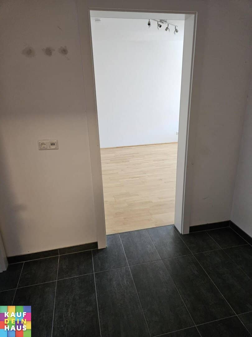 PROVISIONSFREIE 3 ZIMMERWOHNUNG
