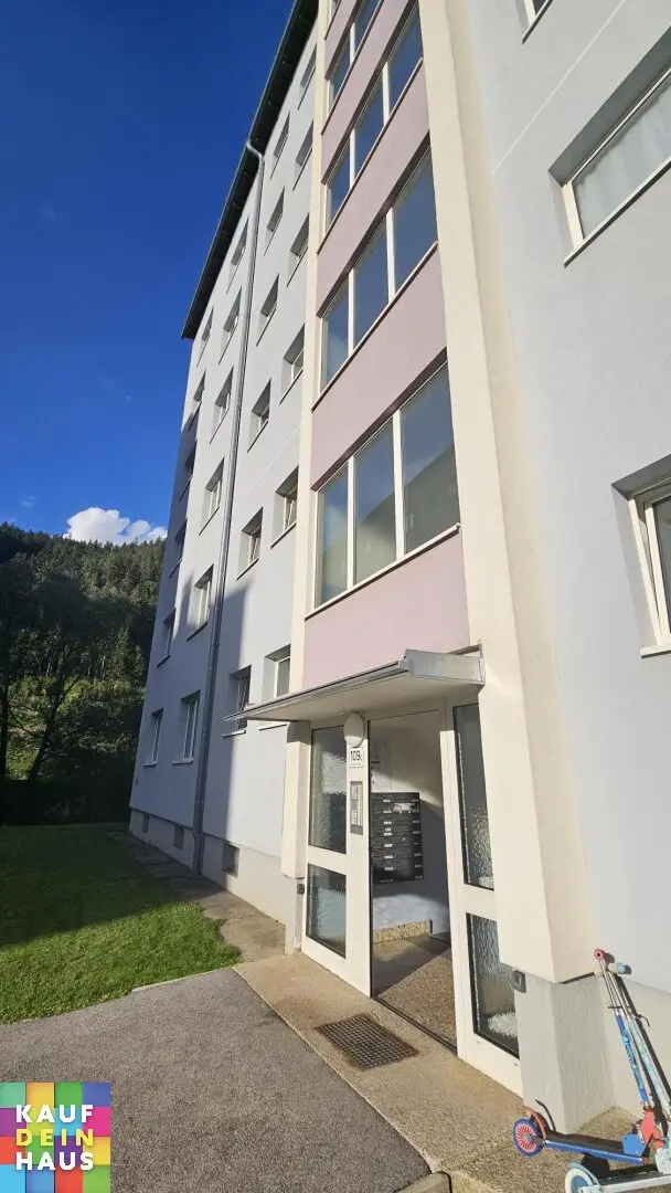 ERSTBEZUG NACH SANIERUNG! AKTION 2 MONATE MIETFREI!