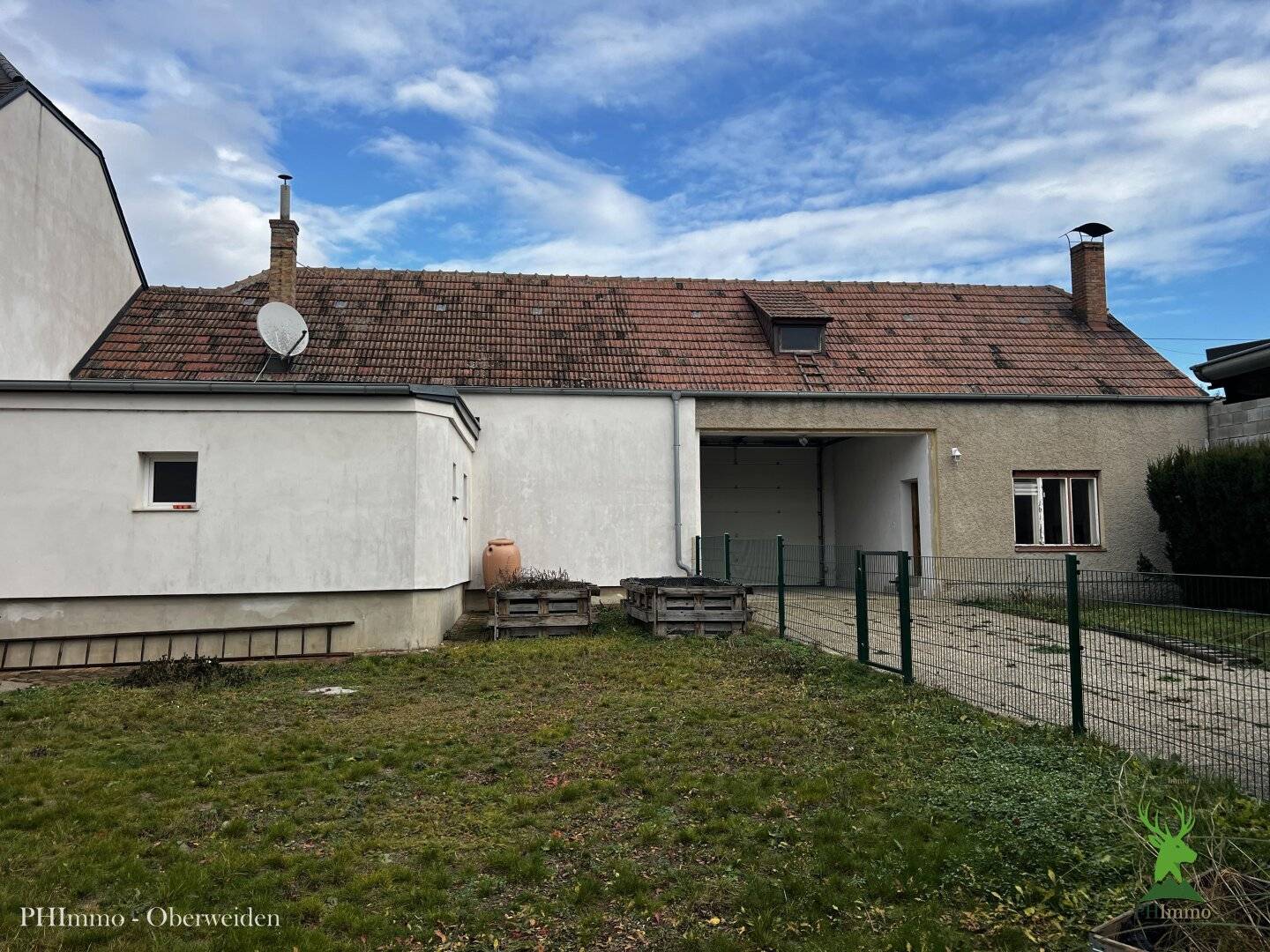 Charming country house, renovated in 2020, 35 min from Vienna 22nd district and 10 minutes walk from the train station
