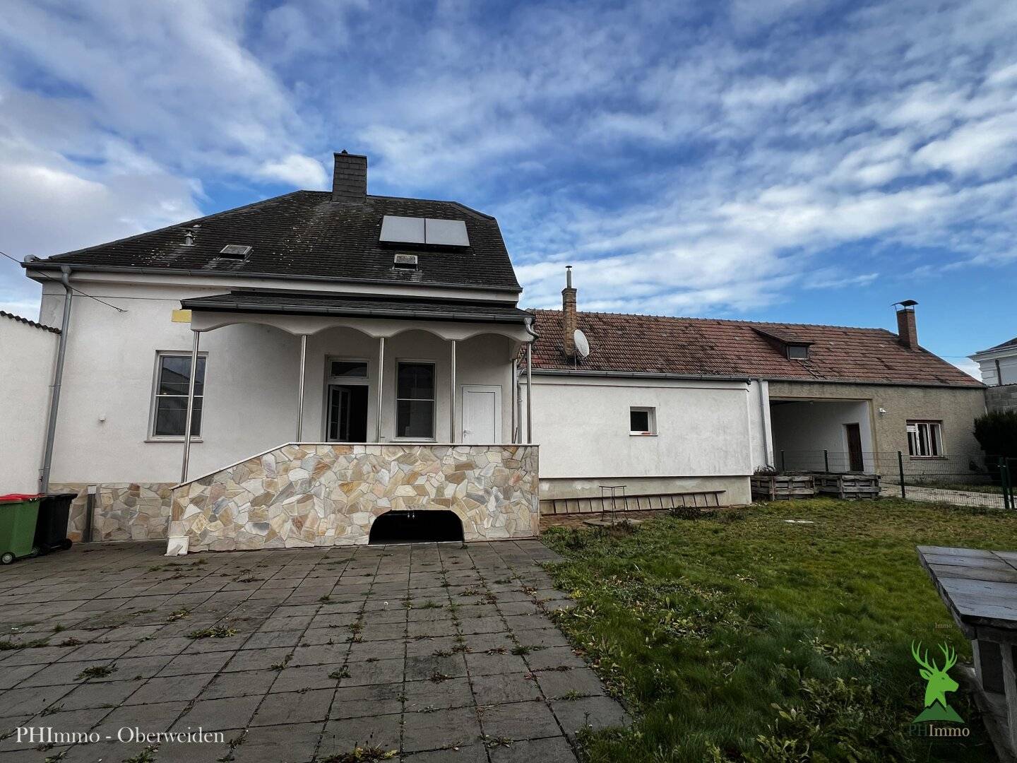 Charming country house, renovated in 2020, 35 min from Vienna 22nd district and 10 minutes walk from the train station