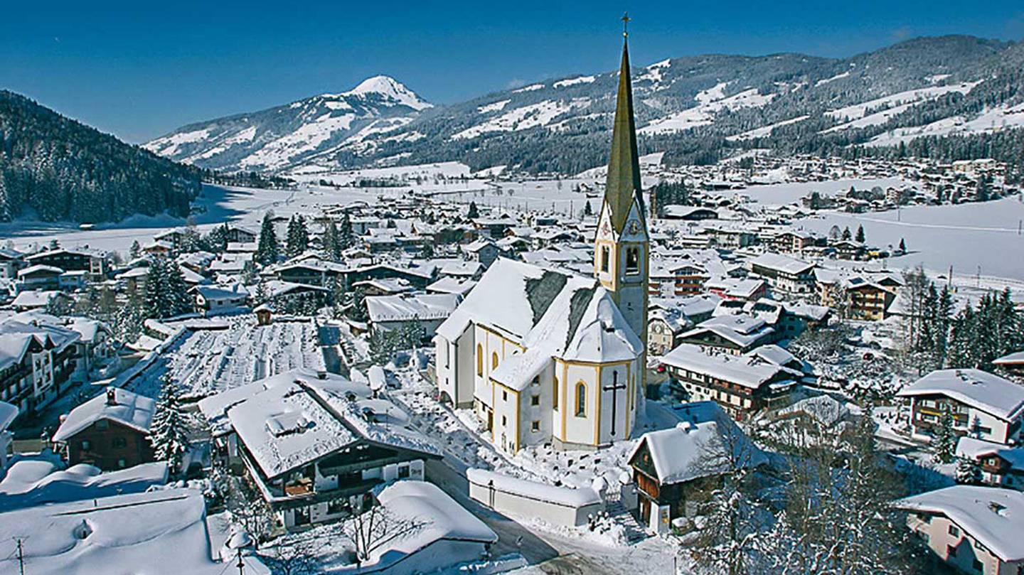 Erdgeschosswohnung ski in ski out mit Glaskamin und Bergblick