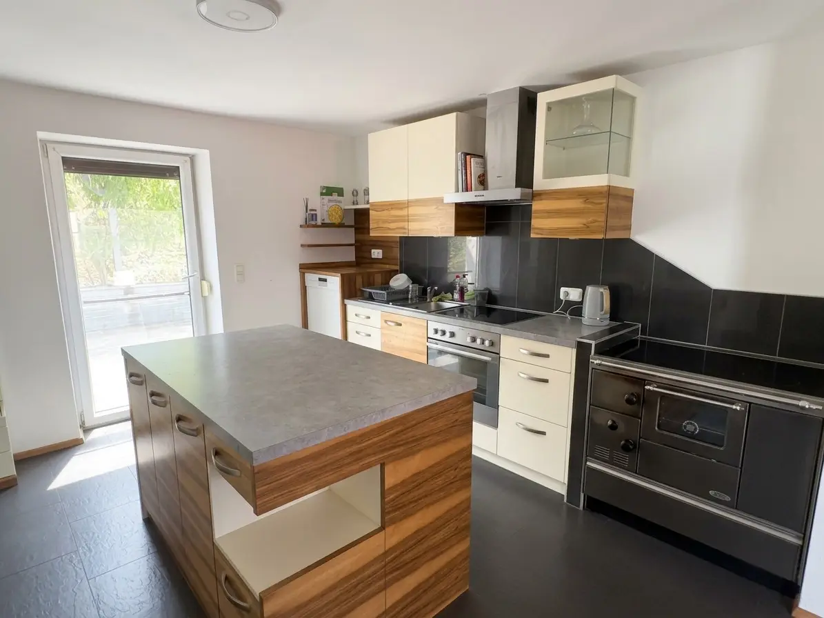 Renovated family apartment with garden and scenic views