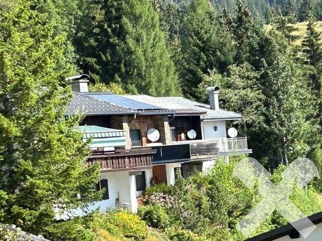 Ferienwohnung with direct piste access and terrace