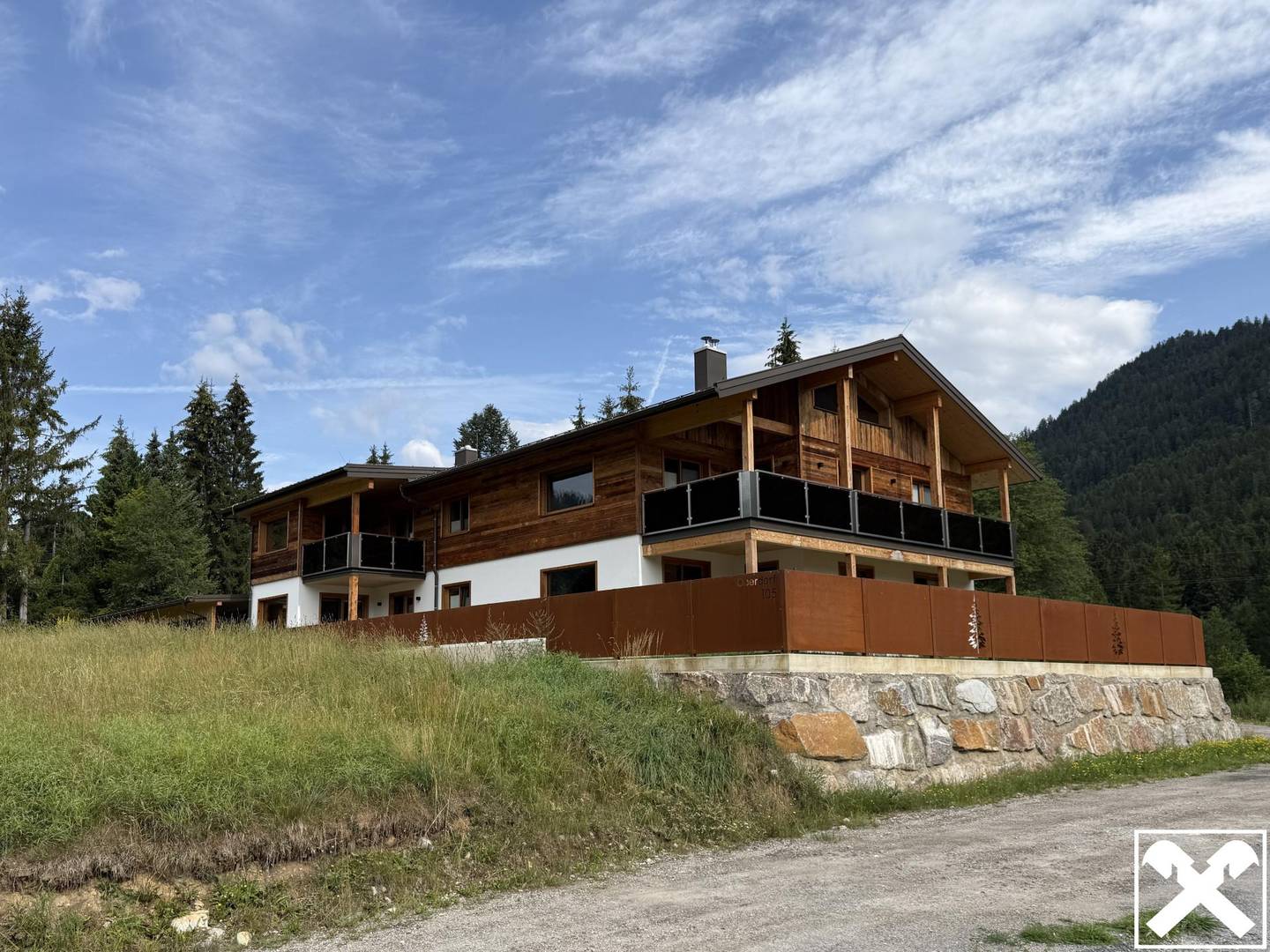 Erstbezug Wohnung im alpinen Stil am See