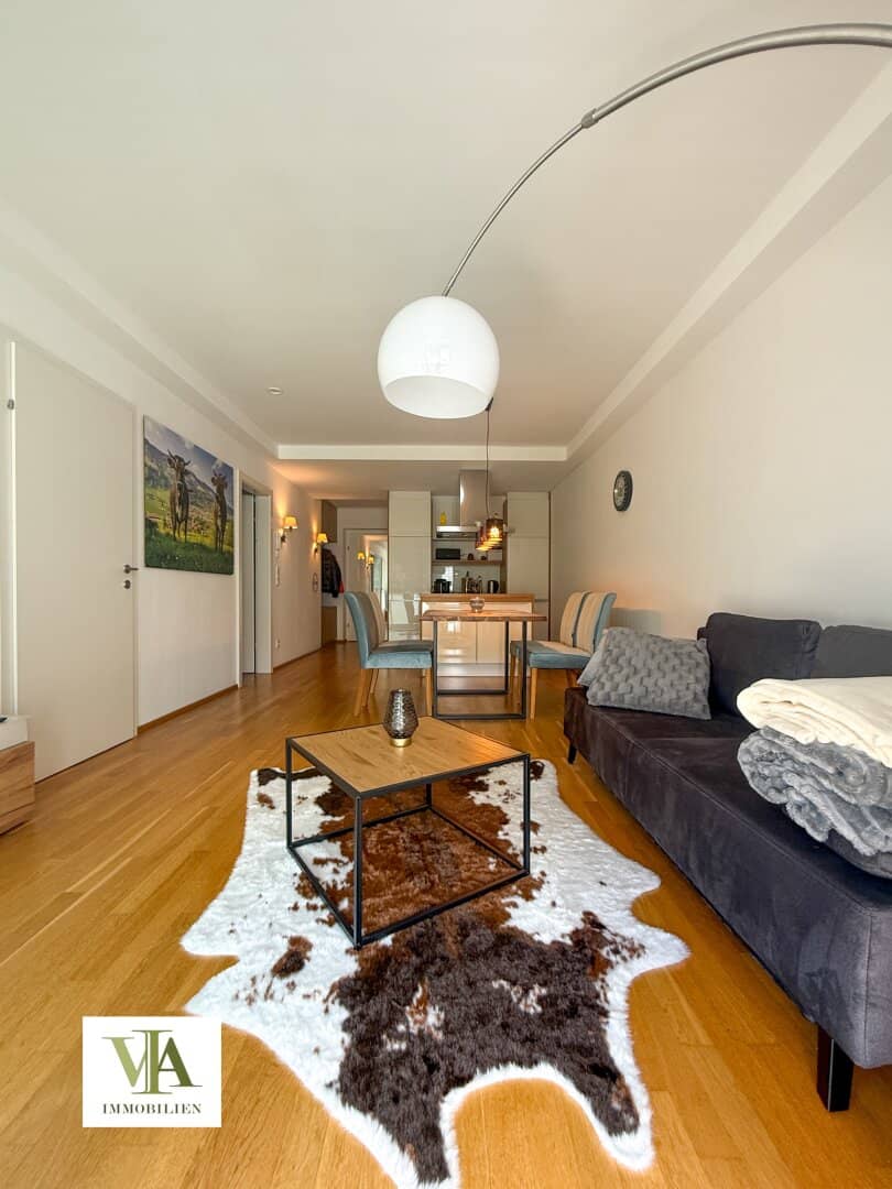 Neuwertige, voll möblierte 2-Zimmer-Wohnung mit Balkon Richtung Kaisergebirge in Kitzbühel zu vermieten