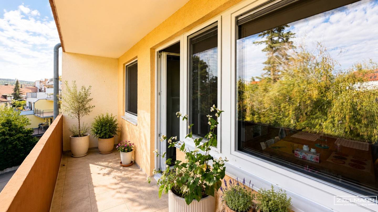 Wohnen im Grünen – gepflegte 3-Zimmer-Wohnung mit Loggia | ZELLMANN IMMOBILIEN